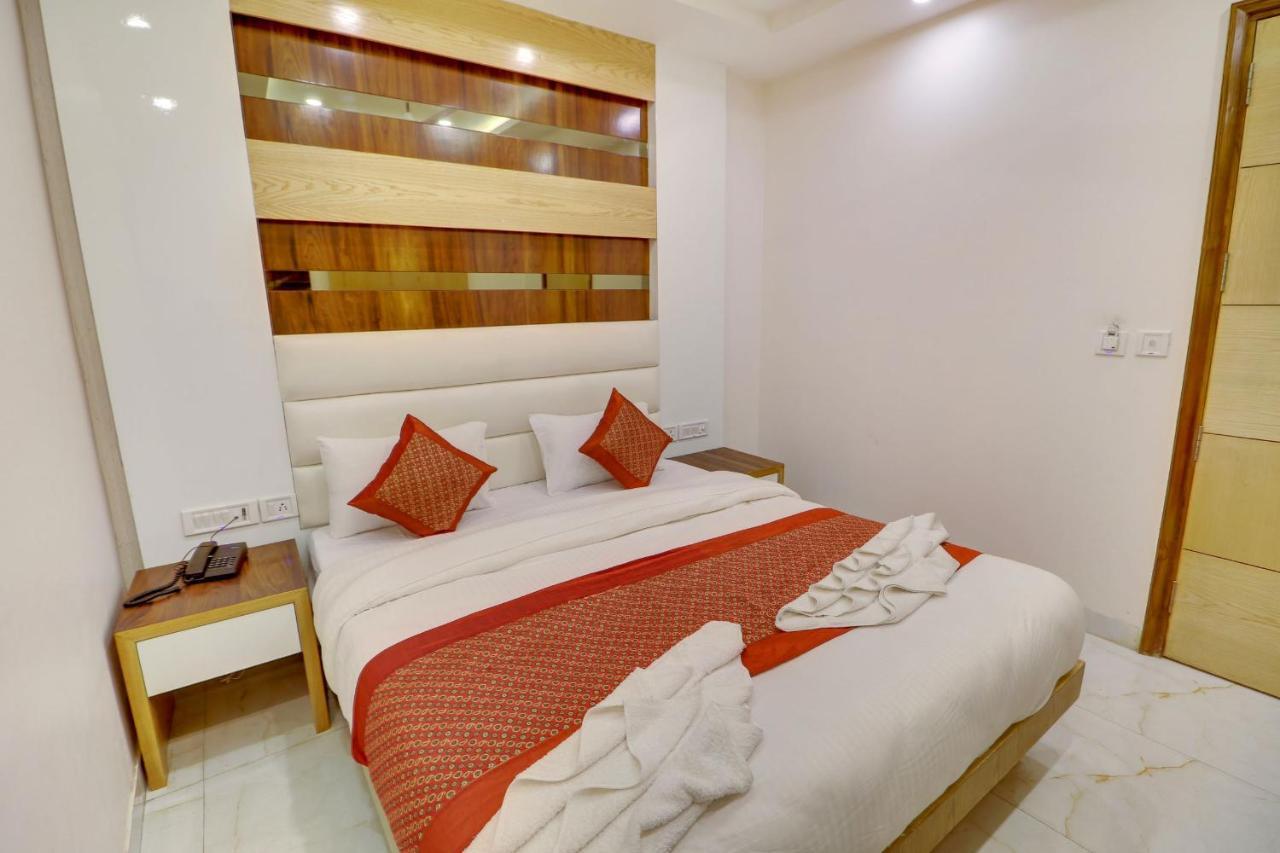 Hotel York Legacy -3 Minutes Walk From New Delhi Railway Station 'The 5 Star Ambience' Newly Built Extérieur photo