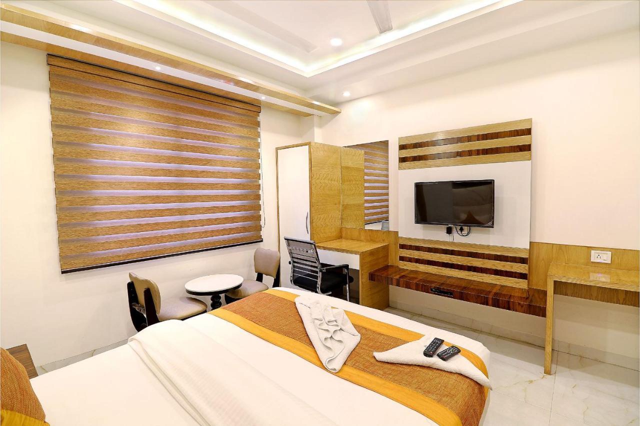 Hotel York Legacy -3 Minutes Walk From New Delhi Railway Station 'The 5 Star Ambience' Newly Built Extérieur photo