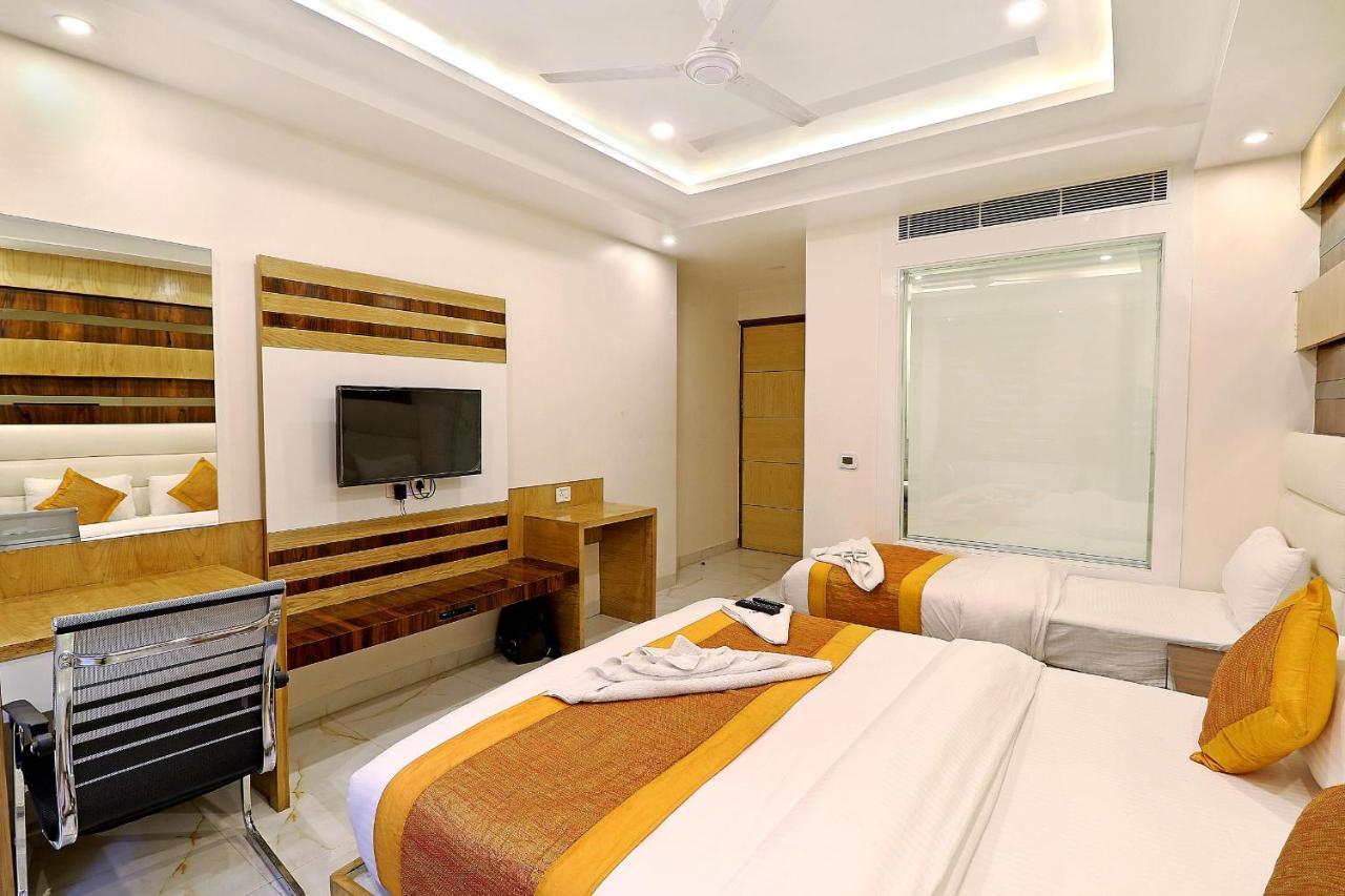 Hotel York Legacy -3 Minutes Walk From New Delhi Railway Station 'The 5 Star Ambience' Newly Built Extérieur photo